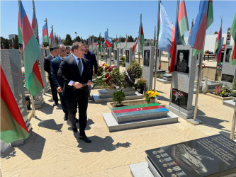 Qurban bayramında şəhidlərin məzarları ziyarət edilib - 17.06.2024