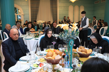 “Meridian Park” şadlıq sarayında Vətən müharibəsi şəhidlərinin ailə üzvləri və qaziləri üçün iftar süfrəsi  - 19.04.2023