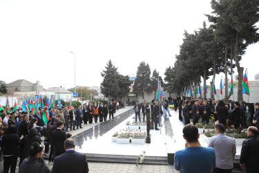 Zəfər Günü ilə əlaqədar Keşlə Şəhidlər Xiyabanı ziyarət olunub - 08.11.2023