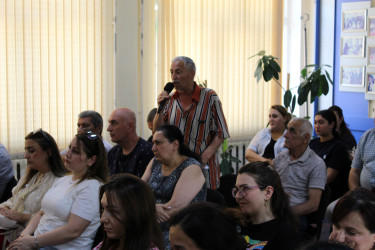 Nizami Rayon İcra Hakimiyyətinin başçısı Coşqun Cəbrayılov növbəti səyyar qəbulda rayon sakinləri ilə görüşüb - 01.07.2026