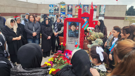 Vətən müharibəsi şəhidi Zəbiyulla Şahin oğlu Məmmədovun məzarı ziyarət edilib - 04.11.2025
