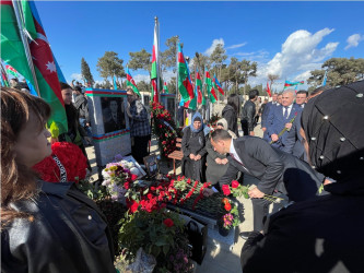 Zəfər Günündə II Fəxri Xiyabanda şəhidlərin məzarları ziyarət olunub - 08.11.2023