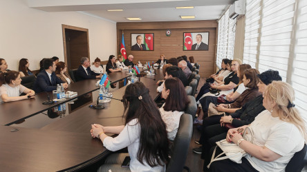 Nizami rayonunda 26 İyun – Narkotik vasitələrin sui-istifadəsi və qanunsuz dövriyyəsi ilə Beynəlxalq Mübarizə Günü münasibətilə tədbir keçirilib - 24.06.2026