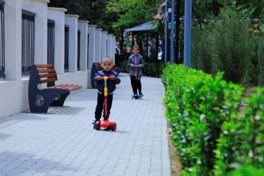 Nəsimi küçəsi 32a ünvanındakı park abadlaşdırılaraq sakinlərin istifadəsinə verilib - 04.05.2024