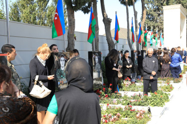 27 sentyabr Anım Günündə Keşlə Şəhidlər Xiyabanında və II Fəxri Xiyabanda şəhidlərin məzarlarının ziyarəti - 27.09.2023