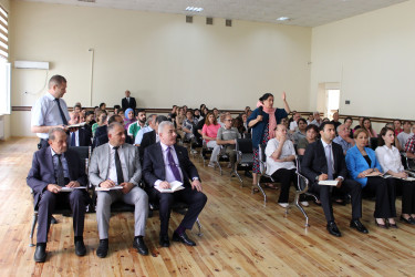 Nizami Rayon İcra Hakimiyyətinin başçısı Coşqun Cəbrayılov növbəti səyyar qəbulda rayon sakinləri ilə görüşüb - 24.06.2026