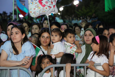 Nizami rayonunda Milli Qurtuluş Gününə həsr olunmuş bayram konserti keçirilib - 12.06.2026