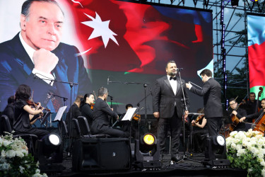 Ulu Öndər Heydər Əliyevin anadan olmasının 101-ci ildönümü münasibətilə klassik musiqi konserti  - 08.05.2024