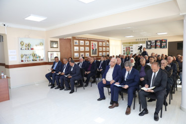 Nizami rayonunda sakinlərlə növbəti səyyar görüşlər keçirilib - aprel 2024