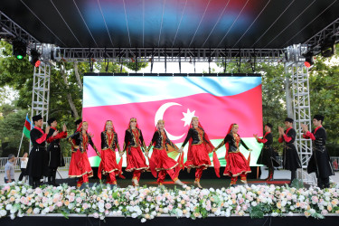 Nizami rayonunda Milli Qurtuluş Gününə həsr olunmuş bayram konserti keçirilib - 12.06.2026