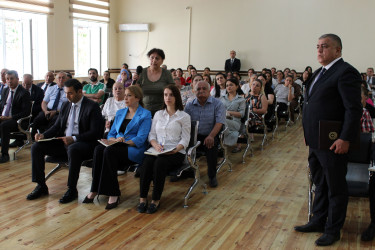 Nizami Rayon İcra Hakimiyyətinin başçısı Coşqun Cəbrayılov növbəti səyyar qəbulda rayon sakinləri ilə görüşüb - 24.06.2026