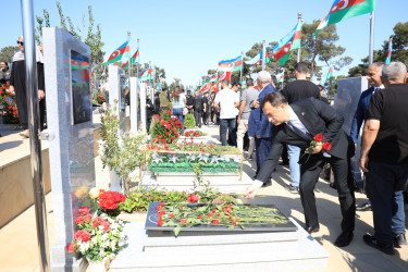 27 sentyabr Anım Günündə Keşlə Şəhidlər Xiyabanında və II Fəxri Xiyabanda şəhidlərin məzarlarının ziyarəti - 27.09.2023