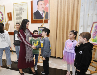 Birinci vitse-prezident Mehriban Əliyeva və Heydər Əliyev Fondunun vitse-prezidenti Leyla Əliyeva Bakıdakı 1 saylı körpələr evində və 1 saylı uşaq evi sosial xidmət müəssisəsində - 15.04.2025