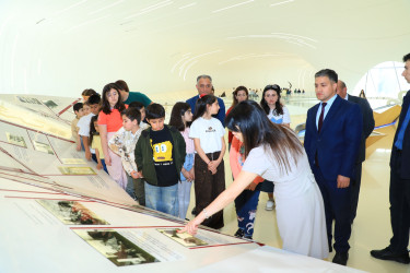 Şəhid və qazi övladları Heydər Əliyev Mərkəzini ziyarət ediblər - 03.05.2025