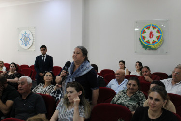 Nizami Rayon İcra Hakimiyyətinin başçısı Coşqun Cəbrayılov növbəti səyyar qəbulda rayon sakinləri ilə görüşüb - 15.07.2026