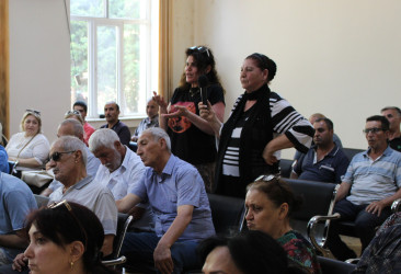 Nizami Rayon İcra Hakimiyyətinin başçısı Coşqun Cəbrayılov sakinlərlə növbəti səyyar qəbul keçirib - 08.07.2026