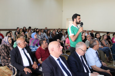 Nizami Rayon İcra Hakimiyyətinin başçısı Coşqun Cəbrayılov növbəti səyyar qəbulda rayon sakinləri ilə görüşüb - 24.06.2026