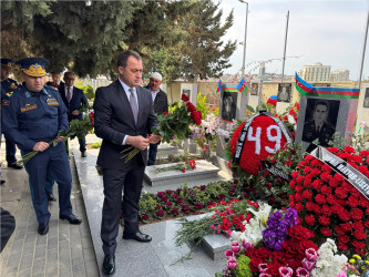 Aprel döyüşləri şəhidi Urfan Vəlizadənin məzarı ziyarət edilib - 02.04.2025
