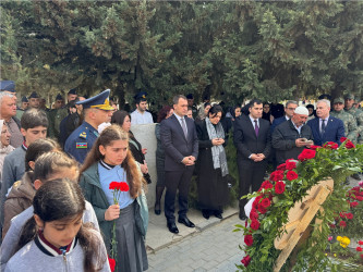 Aprel döyüşləri şəhidi Urfan Vəlizadənin məzarı ziyarət edilib - 02.04.2025