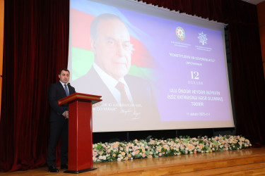 Nizami rayonunda Ulu Öndər Heydər Əliyevin Anım gününə həsr olunmuş tədbir keçirilib - 11.12.2025