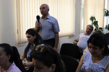 Nizami Rayon İcra Hakimiyyətinin başçısı Coşqun Cəbrayılov növbəti səyyar qəbulda rayon sakinləri ilə görüşüb - 01.07.2026