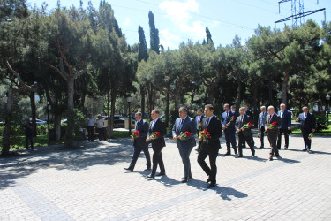 Silahlı Qüvvələr Günü ilə əlaqədar “Nizami Rayon Vətən Müharibəsi Şəhidləri” Memorial Kompleksi ziyarət olunub - 26.06.2025