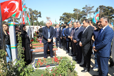 27 sentyabr Anım Günündə Keşlə Şəhidlər Xiyabanında və II Fəxri Xiyabanda şəhidlərin məzarlarının ziyarəti - 27.09.2023