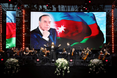 Ulu Öndər Heydər Əliyevin anadan olmasının 101-ci ildönümü münasibətilə klassik musiqi konserti  - 08.05.2024