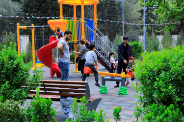 Nəsimi küçəsi 32a ünvanındakı park abadlaşdırılaraq sakinlərin istifadəsinə verilib - 04.05.2024