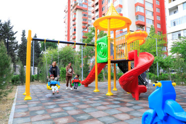 Nəsimi küçəsi 32a ünvanındakı park abadlaşdırılaraq sakinlərin istifadəsinə verilib - 04.05.2024