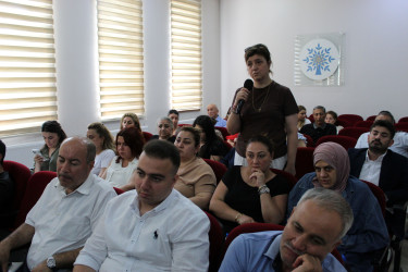 Nizami Rayon İcra Hakimiyyətinin başçısı Coşqun Cəbrayılov növbəti səyyar qəbulda rayon sakinləri ilə görüşüb - 15.07.2026