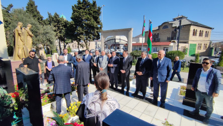 Vətən müharibəsi şəhidləri Hüseyn Muradov və Denis Əliyevin ildönümlərində məzarları ziyarət edilib - 08.10.2024