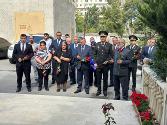 Vətən Müharibəsi şəhidi mayor İlkin Rzayevin xatirə kompleksi önündə xatirəsi anılıb - 02.10.2023