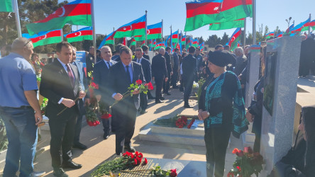 Zəfər Günündə II Fəxri Xiyabanda şəhidlərin məzarları ziyarət olunub - 08.11.2023