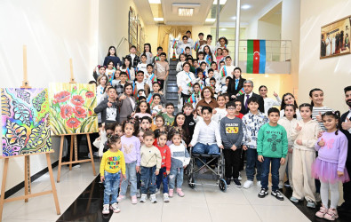 Birinci vitse-prezident Mehriban Əliyeva və Heydər Əliyev Fondunun vitse-prezidenti Leyla Əliyeva Bakıdakı 1 saylı körpələr evində və 1 saylı uşaq evi sosial xidmət müəssisəsində - 15.04.2025